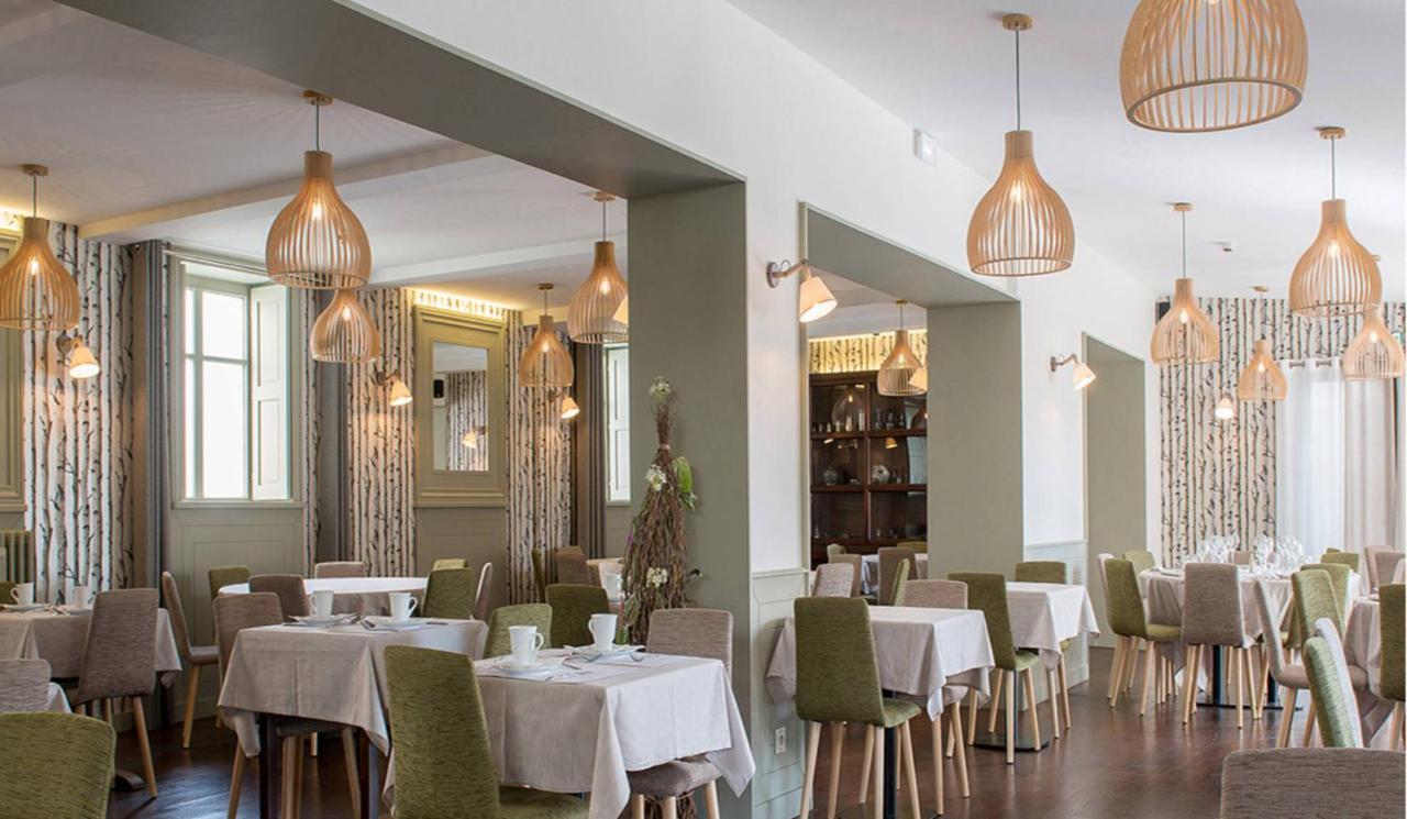 Logis Hotel Tante Yvonne & Son Restaurant Semi-Gastronomique - Lyon Nord Quincieux Exteriér fotografie