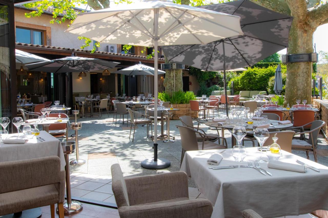 Logis Hotel Tante Yvonne & Son Restaurant Semi-Gastronomique - Lyon Nord Quincieux Exteriér fotografie