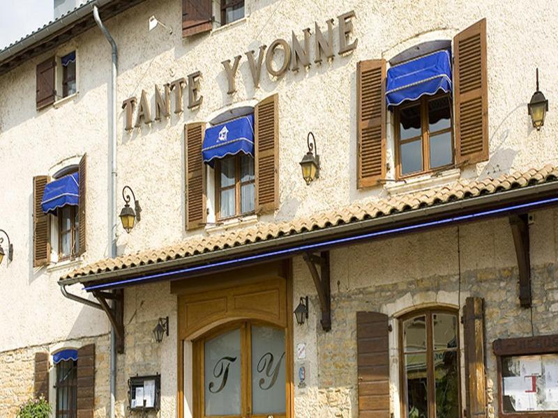 Logis Hotel Tante Yvonne & Son Restaurant Semi-Gastronomique - Lyon Nord Quincieux Exteriér fotografie