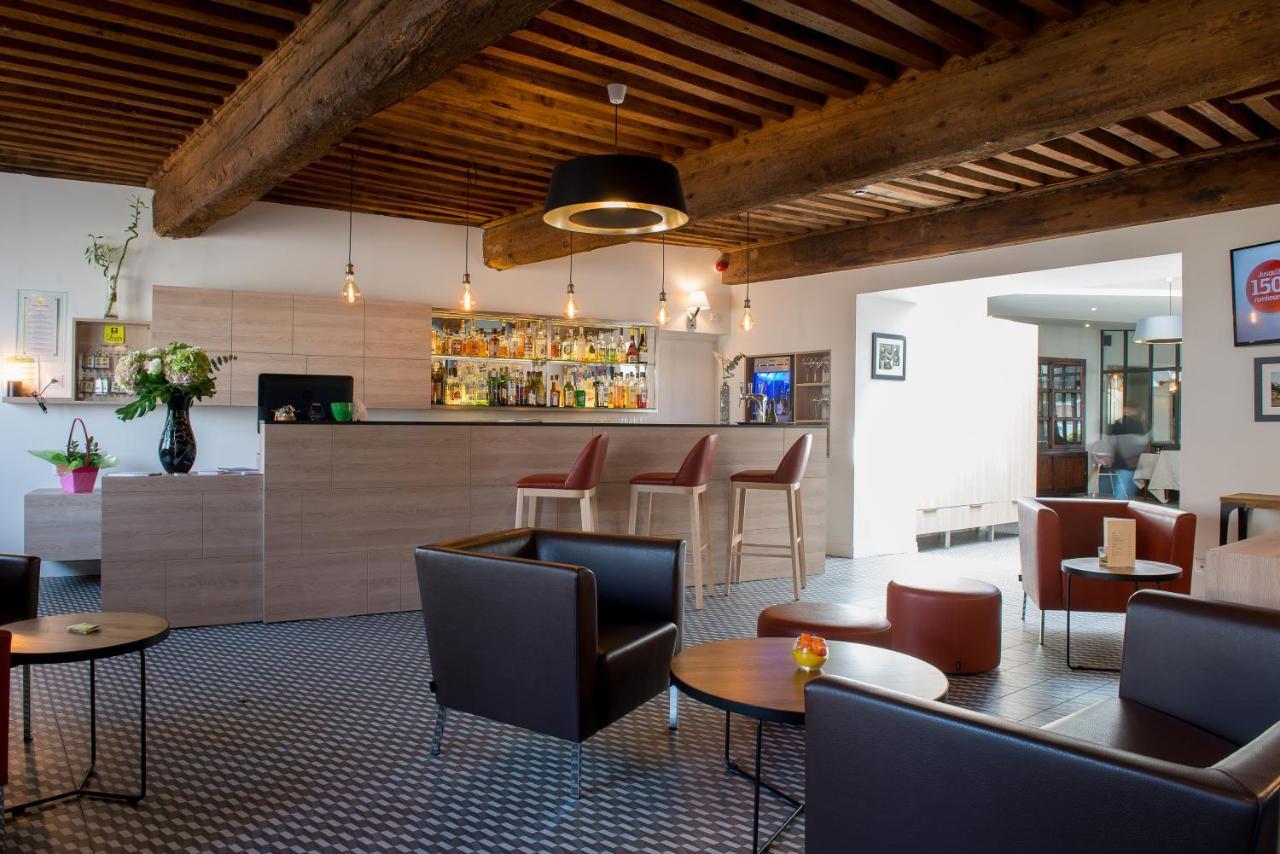 Logis Hotel Tante Yvonne & Son Restaurant Semi-Gastronomique - Lyon Nord Quincieux Exteriér fotografie